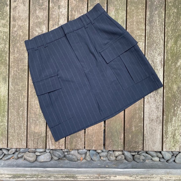 ZARA Navy Pin Stripe Zip Up Mini Skirt with Side Square Patch Pockets - Picture 2 of 8